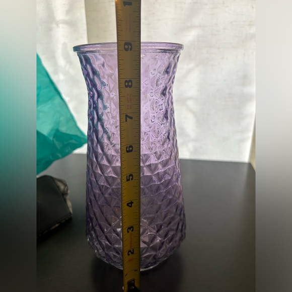 Vintage, Paula Lavender purple, textured vase. 9” - Picture 6 of 14